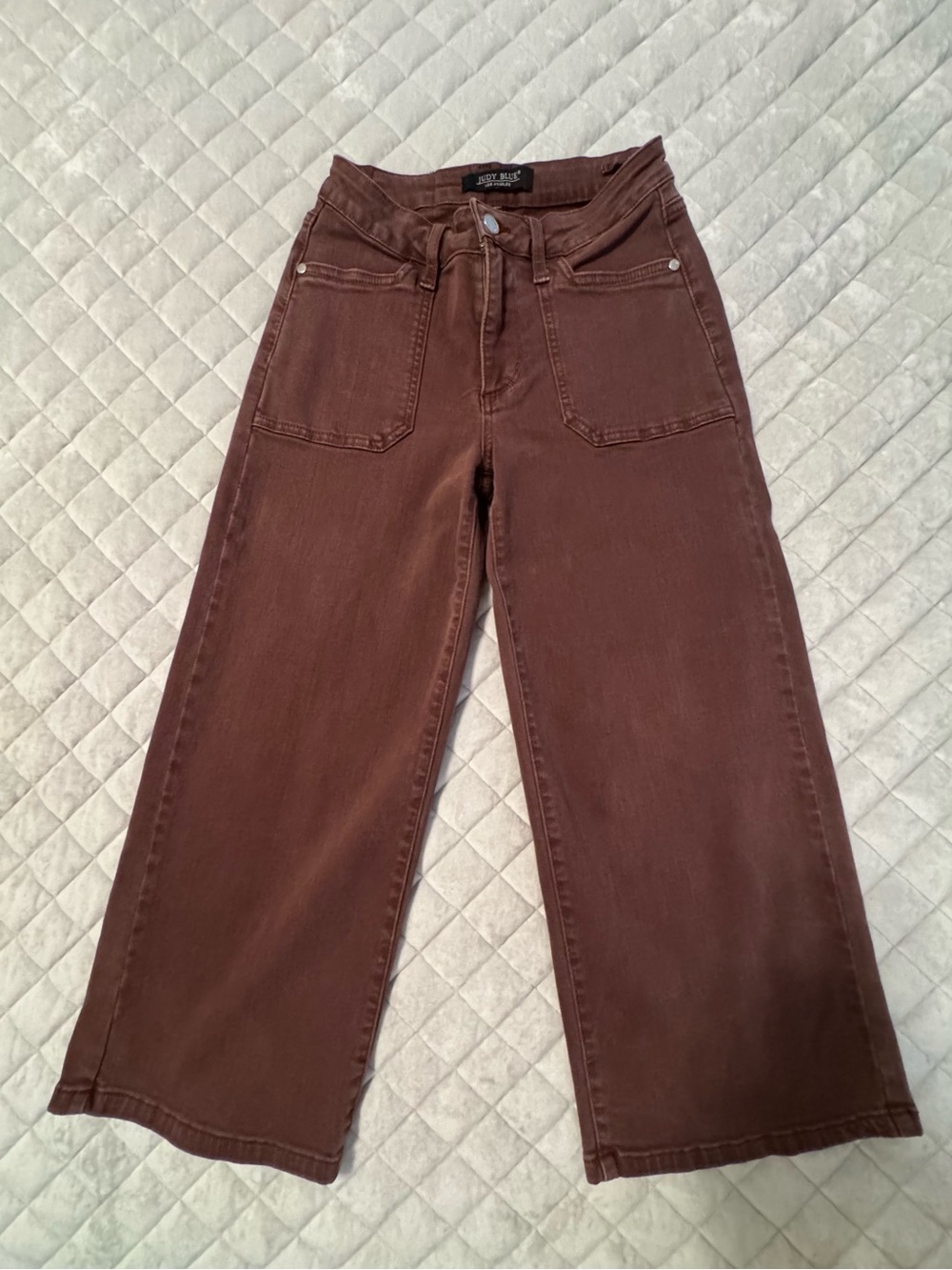 Judy Blue Chocolate Brown Wide Leg Jeans Cropped. New without tags. Never worn